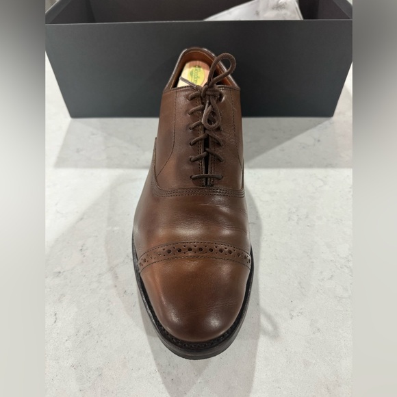 Allen Edmonds Fifth Avenue Cap-Toe Oxford Size 9 EEE - Picture 3 of 6